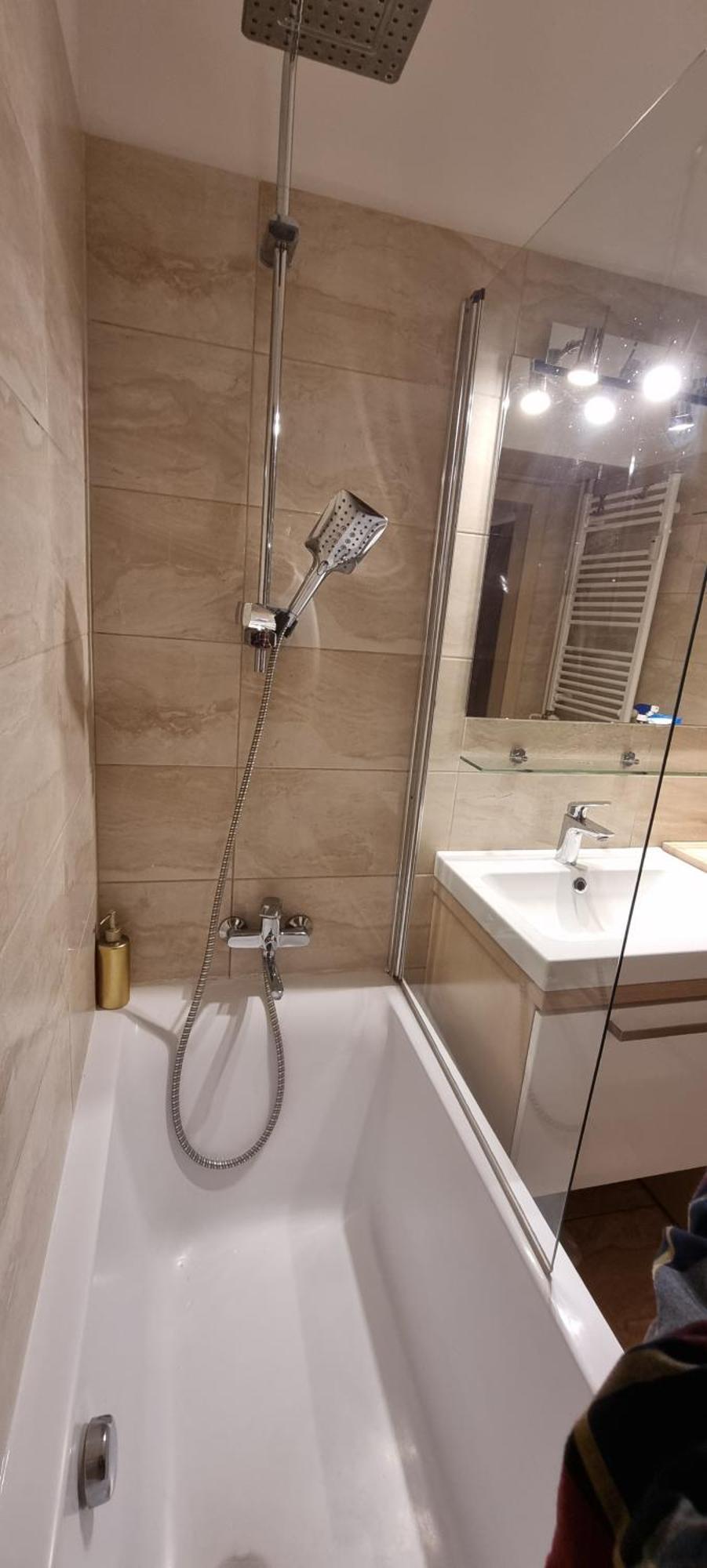 Huge Apartment Next To Train Station Close To The City Center Братислава Экстерьер фото